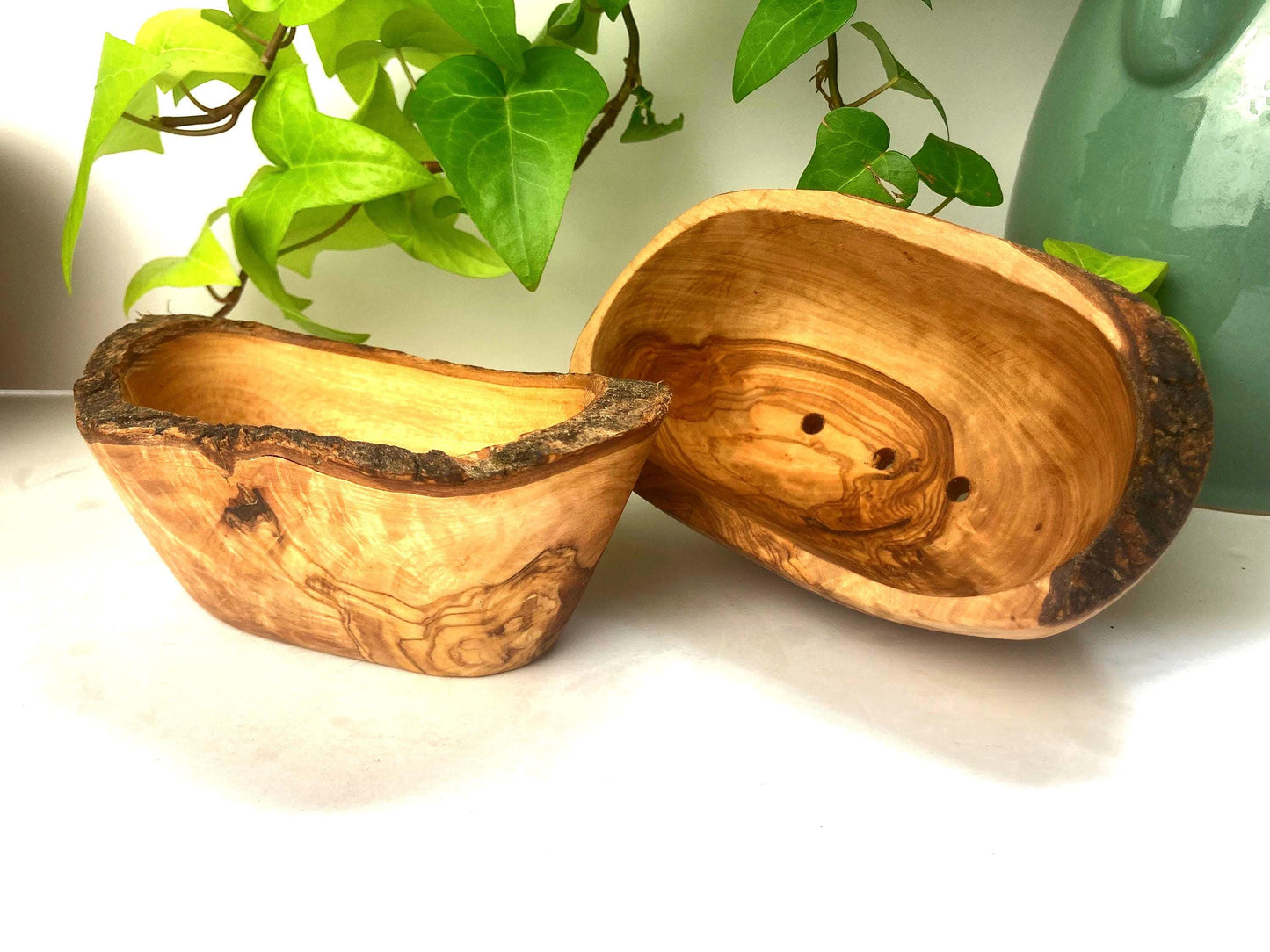 Handmade Olive Wood Soap Dishes, Oval, Self-Draining, Rustic Live Edge, Eco-Friendly Bathroom Decor, Zero Waste Gifts, Soap Holder, 16cm
