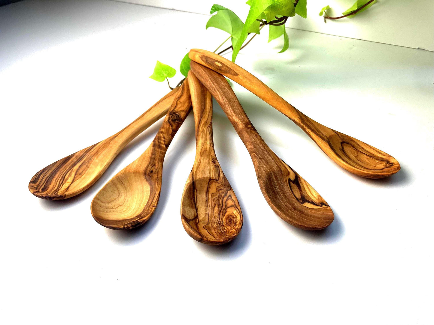 Handmade Olive Wood Spoons, Rustic Serving Spoon, Wooden Soup Spoon, Natural Tea or Coffee Spoon, Kitchen Utensils, Zero Waste Gifts, 21cm