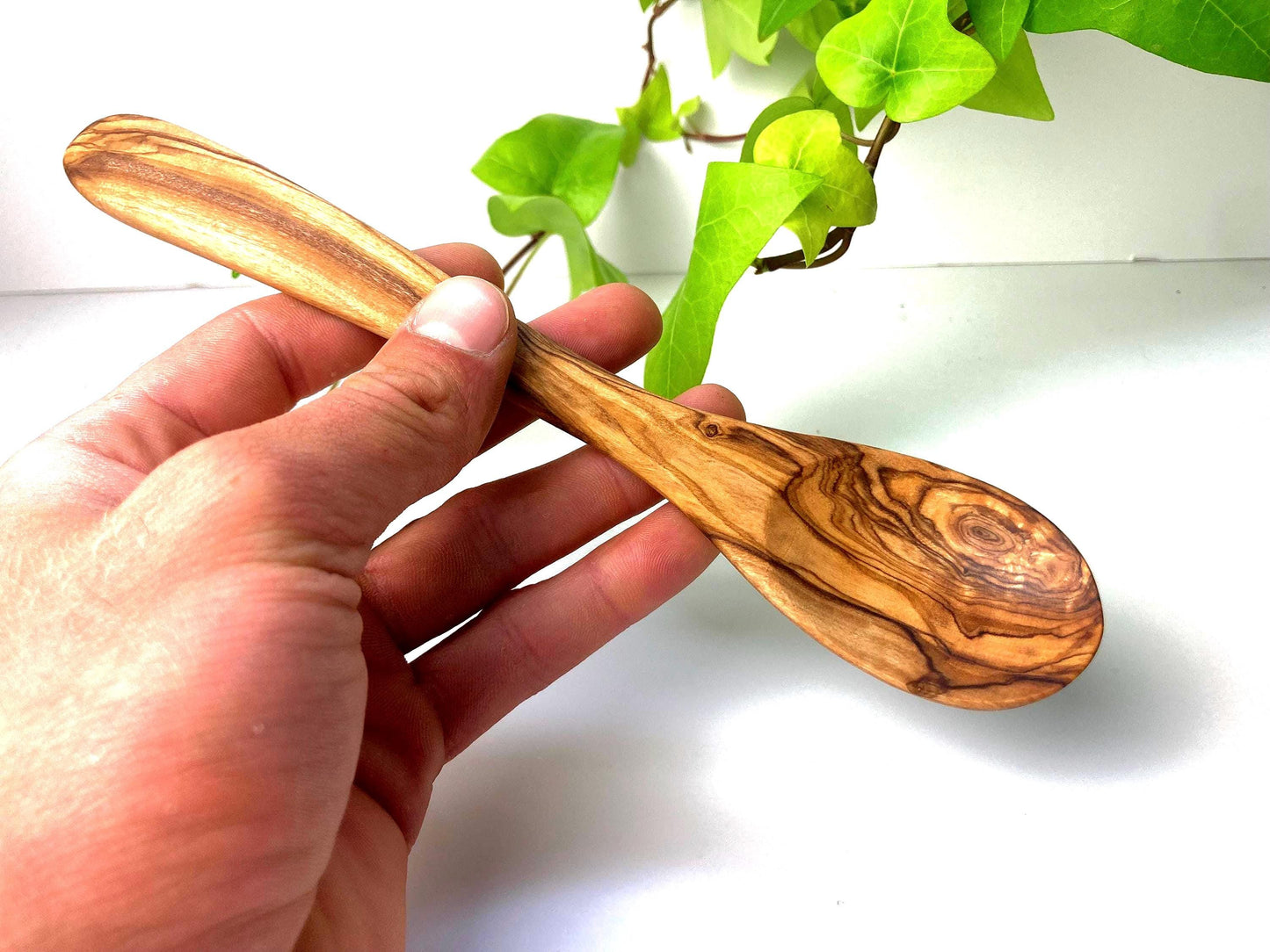 Handmade Olive Wood Spoons, Rustic Serving Spoon, Wooden Soup Spoon, Natural Tea or Coffee Spoon, Kitchen Utensils, Zero Waste Gifts, 21cm