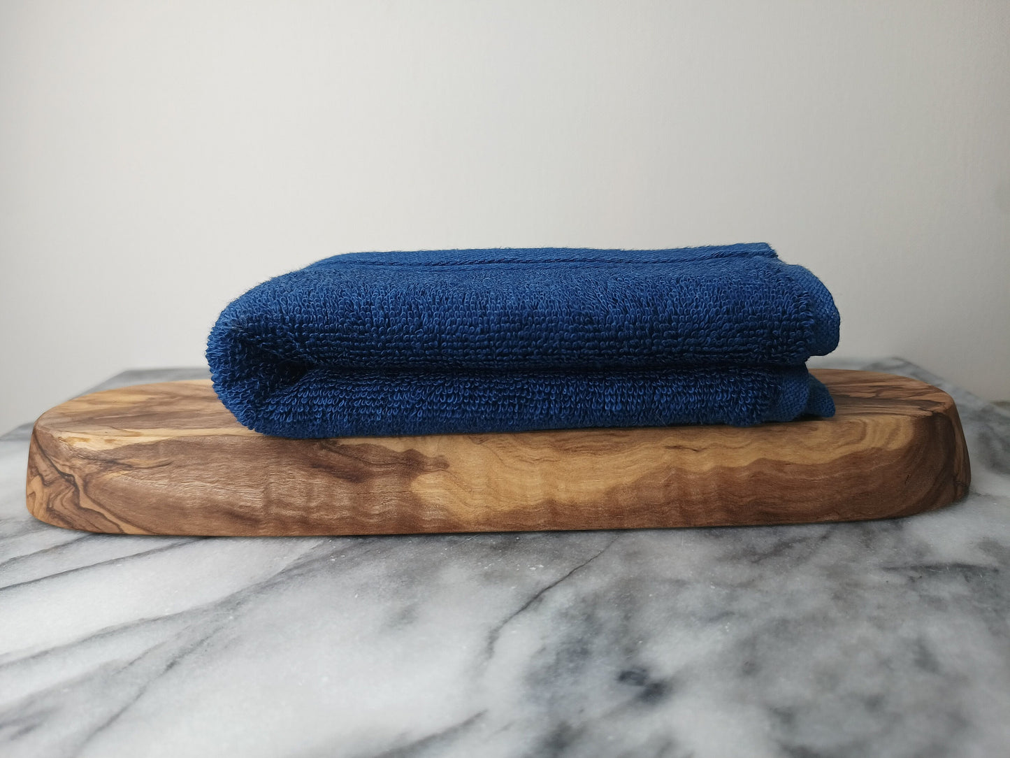 Bamboo Cotton Face Cloth, Eco Friendly, Premium 700 gsm Luxury, Super Soft, Thick, Naturally Anti-Bacterial And Anti-Fungal, Hypoallergenic