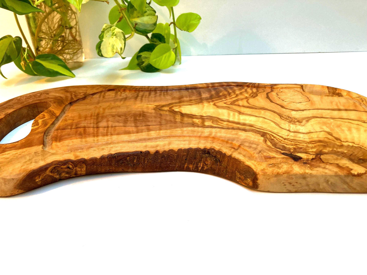 Olive Wood Steak Serving Board with Juice Groove and Handle, Wedding Gift (47cm)