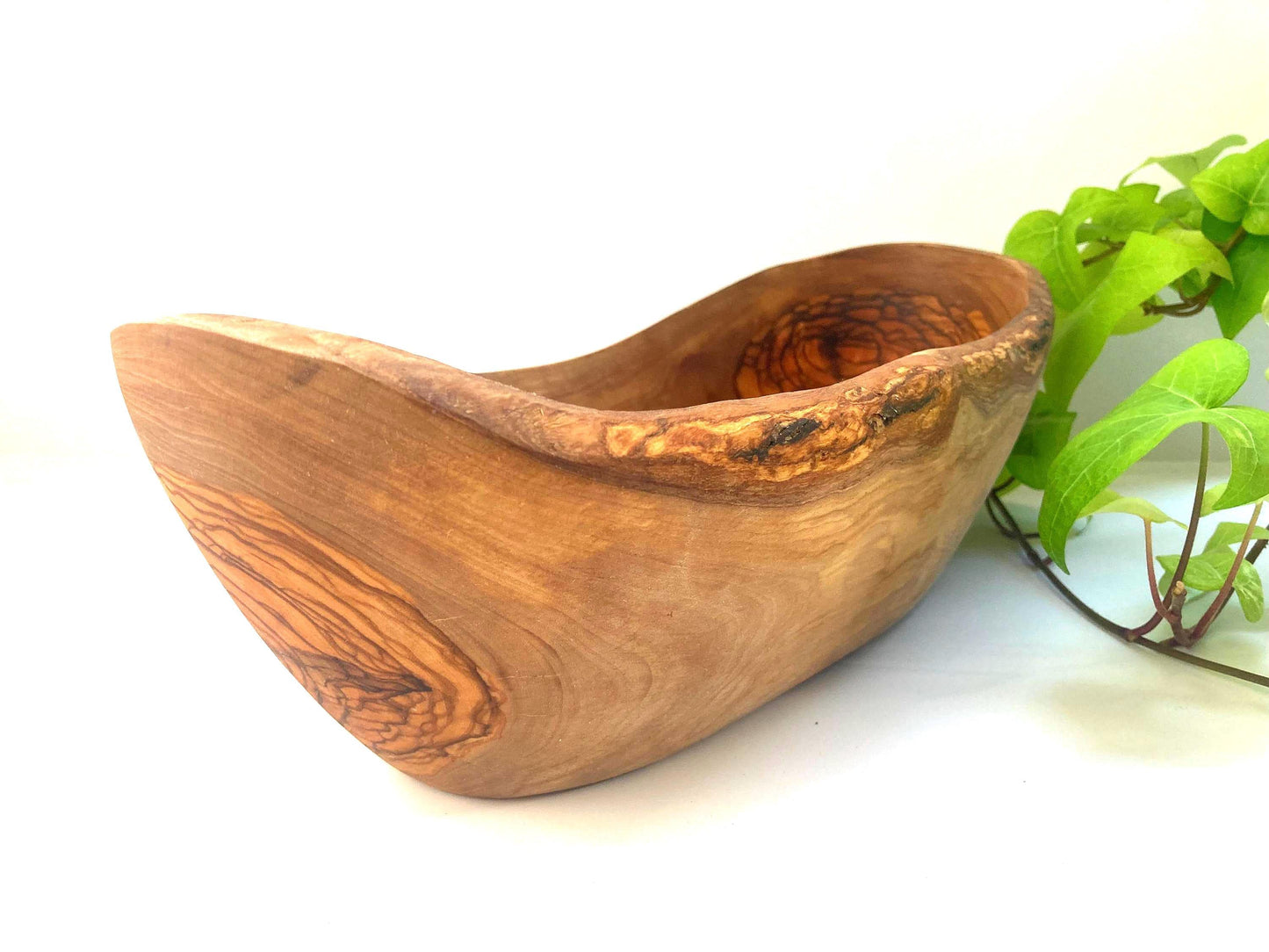 Large Olive Wood Fruit Bowl: Rustic Handmade Centerpiece (32cm Oval Bowl)