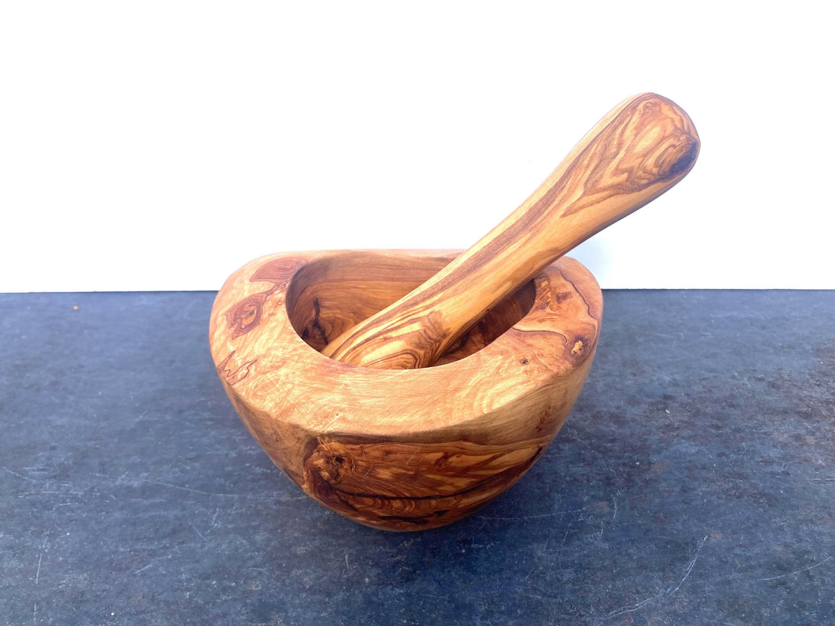 Large Olive Wood Mortar and Pestle, Rustic Herb Grinder, Housewarming Gift (16cm)