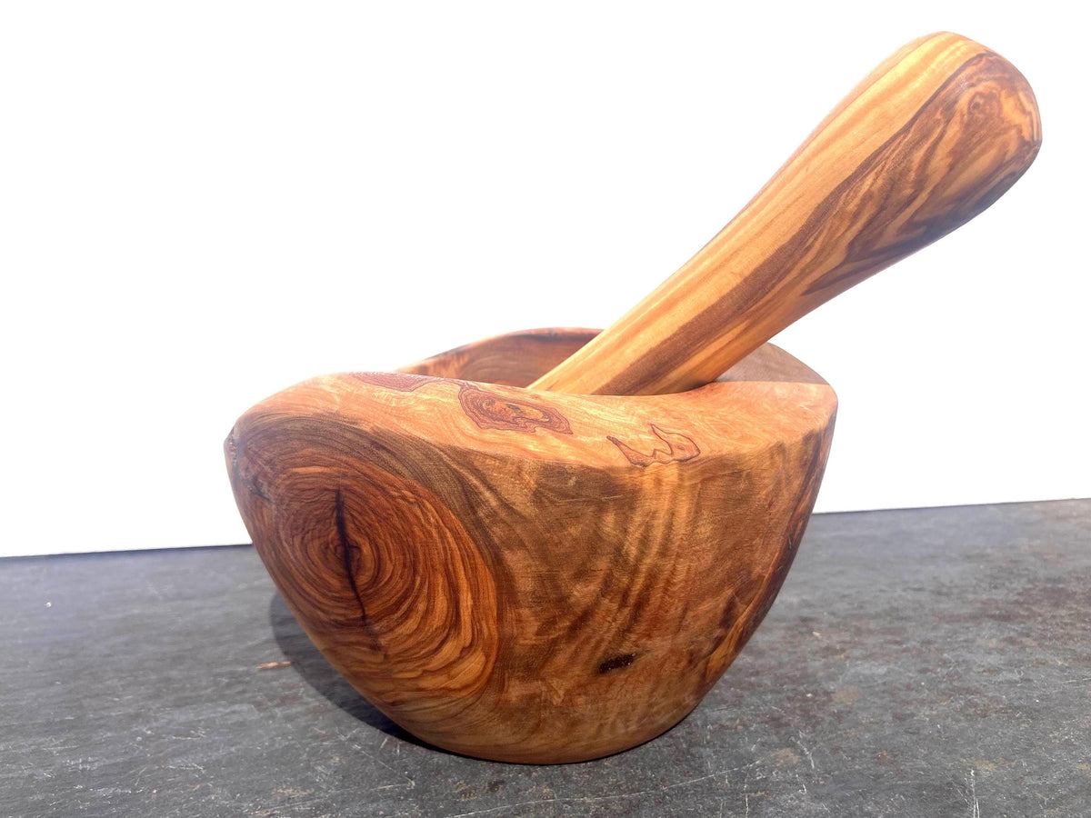 Large Olive Wood Mortar and Pestle, Rustic Herb Grinder, Housewarming Gift (16cm)