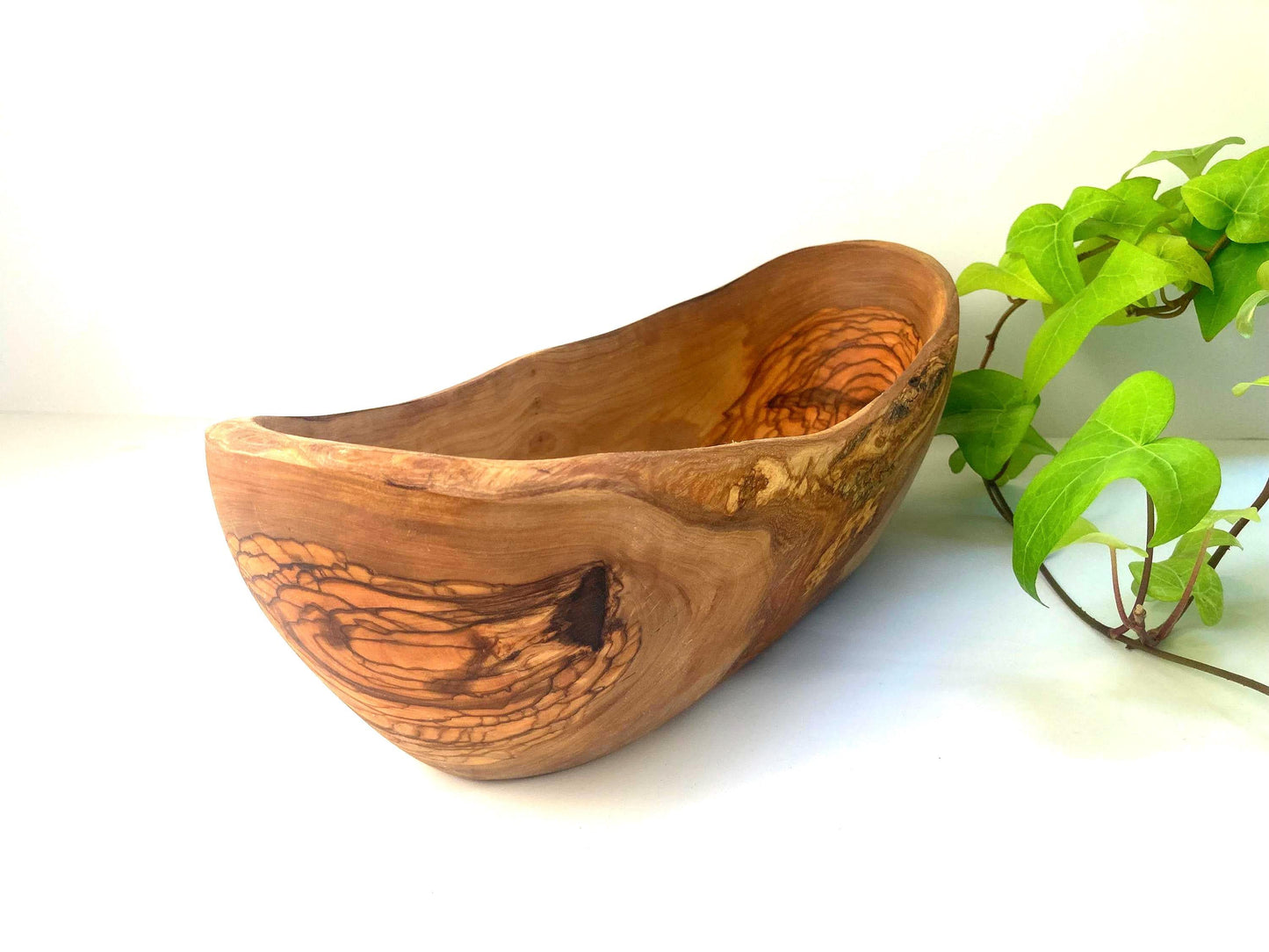 Large Olive Wood Fruit Bowl: Rustic Handmade Centerpiece (32cm Oval Bowl)