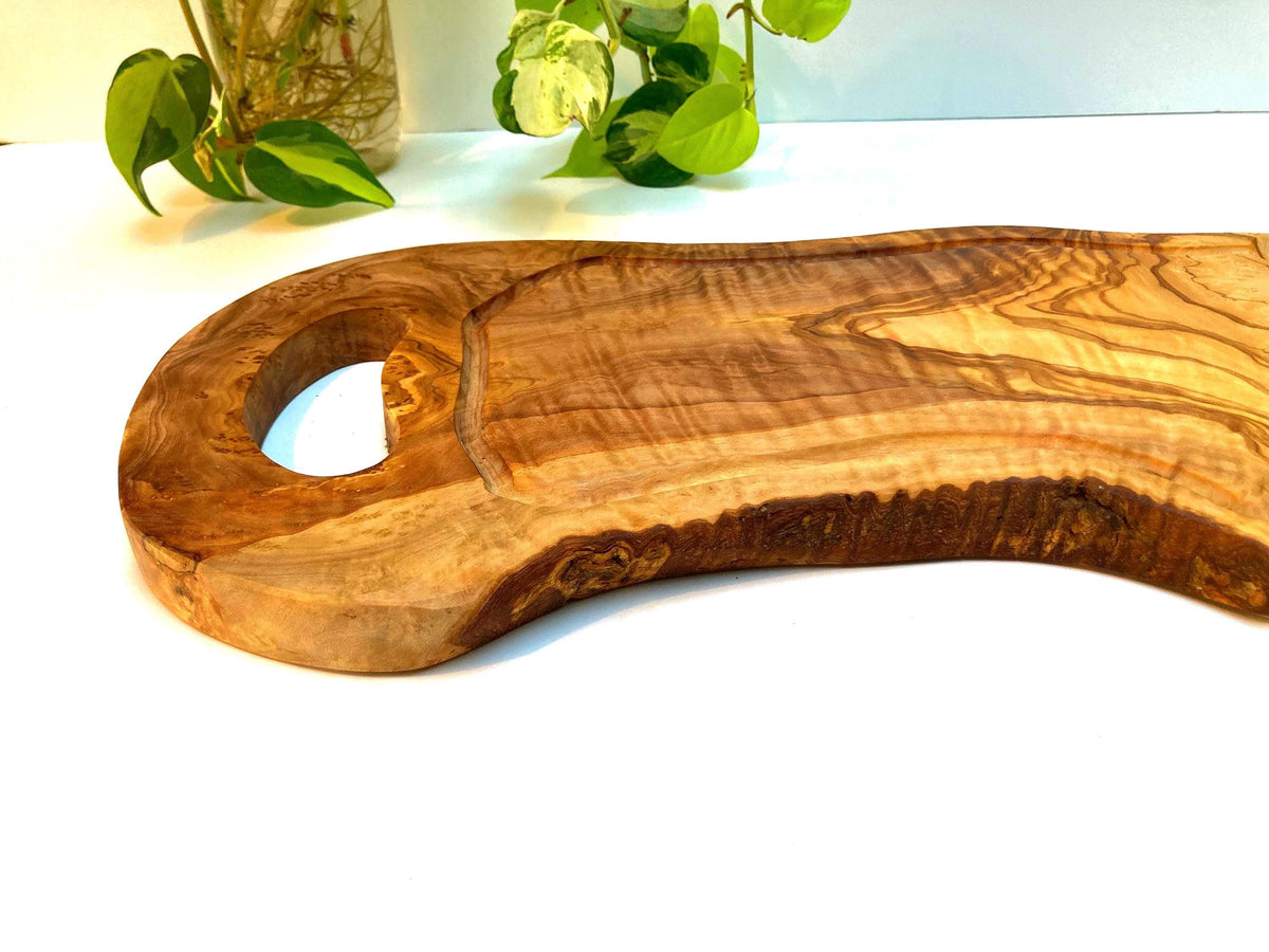 Olive Wood Steak Serving Board with Juice Groove and Handle, Wedding Gift (47cm)