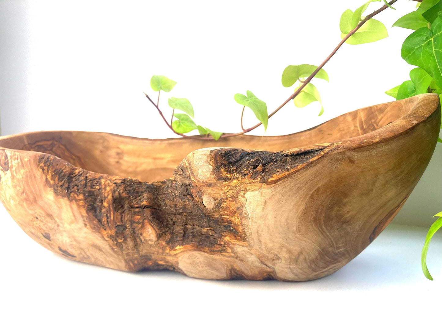 Large Olive Wood Salad Bowl, Live Edge Serving or Fruit Bowl, Handmade Rustic Farmhouse Gift (38cm)