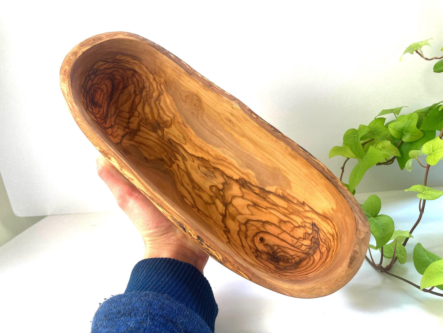 Large Olive Wood Fruit Bowl: Rustic Handmade Centerpiece (32cm Oval Bowl)